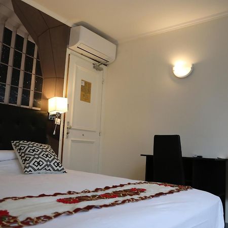 Hotel Princesse Isabelle Puteaux Bagian luar foto