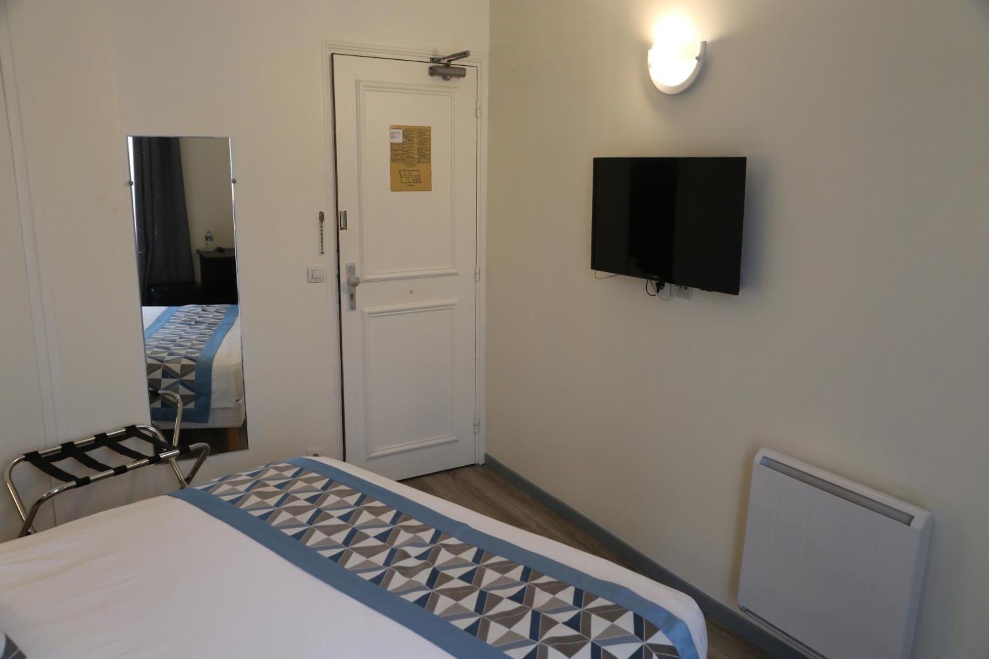 Hotel Princesse Isabelle Puteaux Bagian luar foto